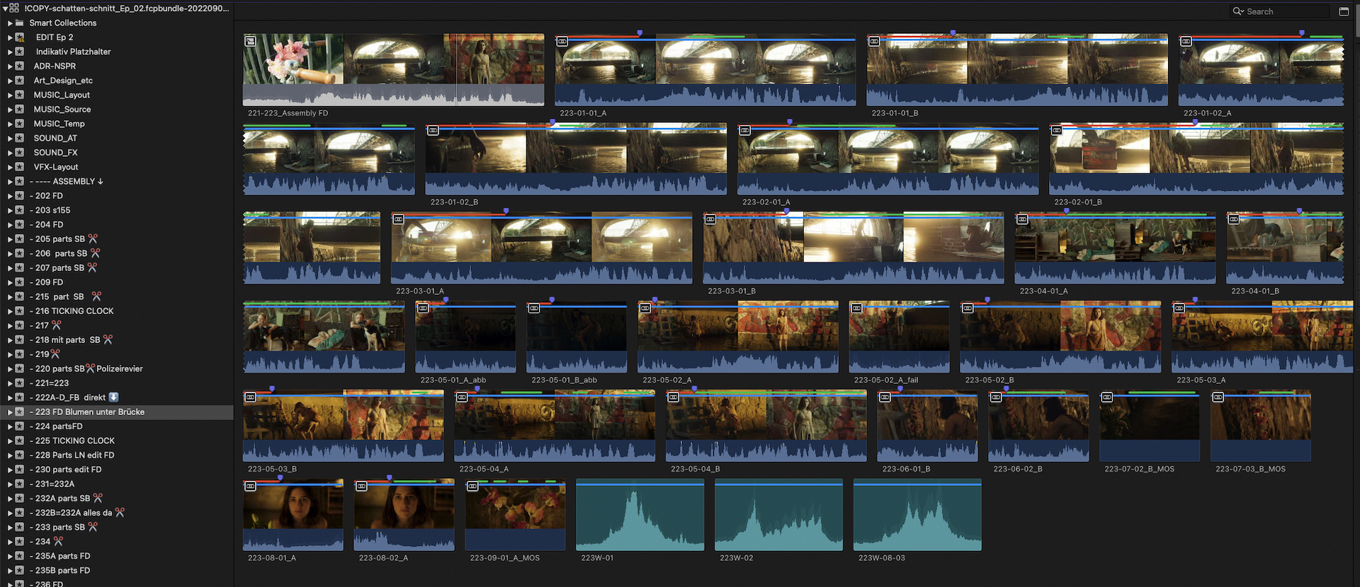 One single scene with around 30 clips (takes) in it.